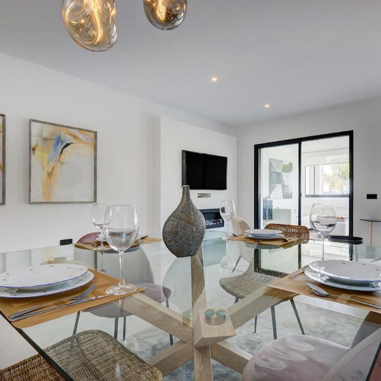 Stylish Estepona Hills Apartment with Lovely Views - Apartamento de 2 dormitorios con vistas a la montaña - 17