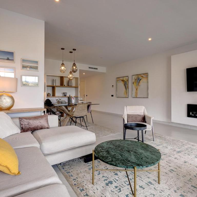 Stylish Estepona Hills Apartment with Lovely Views - Apartamento de 2 dormitorios con vistas a la montaña - 21