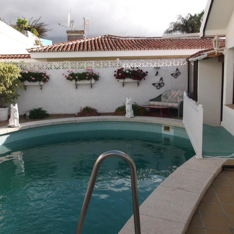 Casa, chalet, piscina, barbacoa todo incluido - Casa de 3 dormitorios - 2