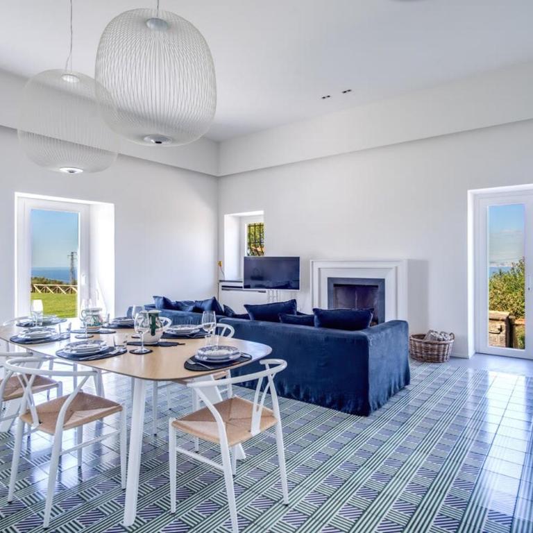 Casa del Capitano with Heated Pool, Views and Concierge by Feeling Italy - Villa - 3