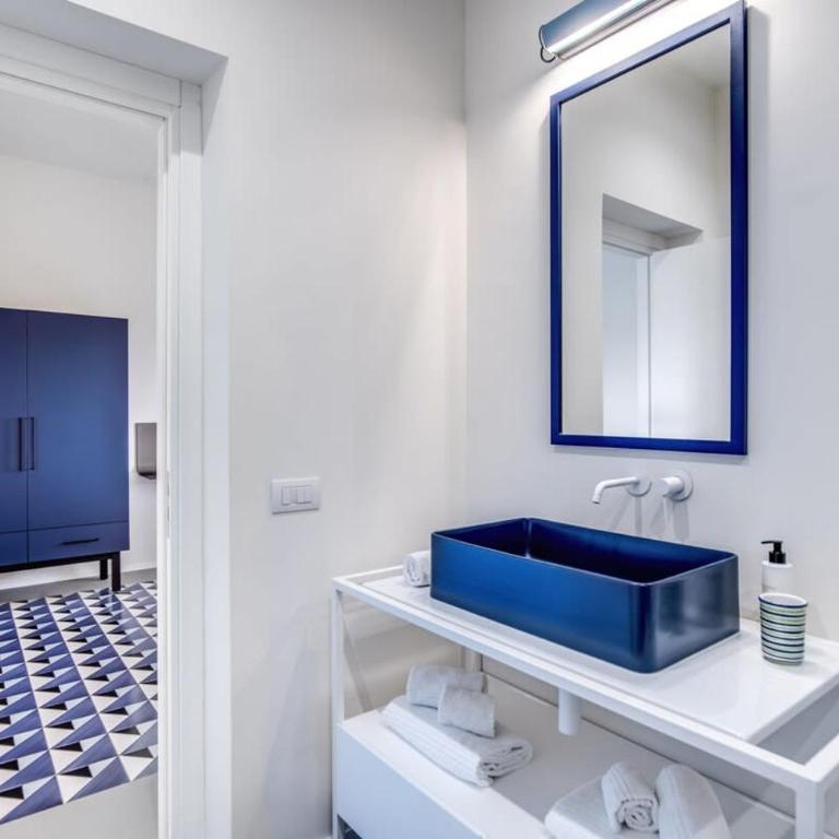 Casa del Capitano with Heated Pool, Views and Concierge by Feeling Italy - Villa - 13