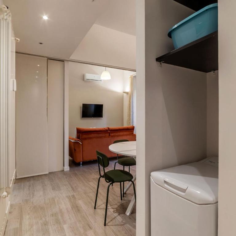 GuestHost Cozy Flat X4 - 450m to Vatican City! - One-Bedroom Apartment - 7