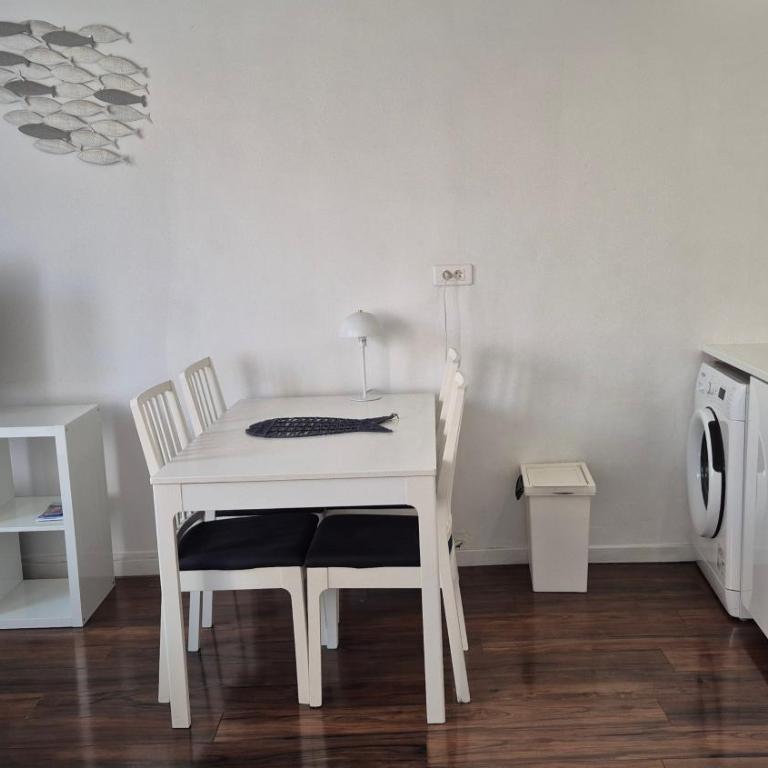 Plein coeur du Panier avec terrasse 2 à 4 personnes arrivée avant 19h - Appartement 1 Chambre - 6