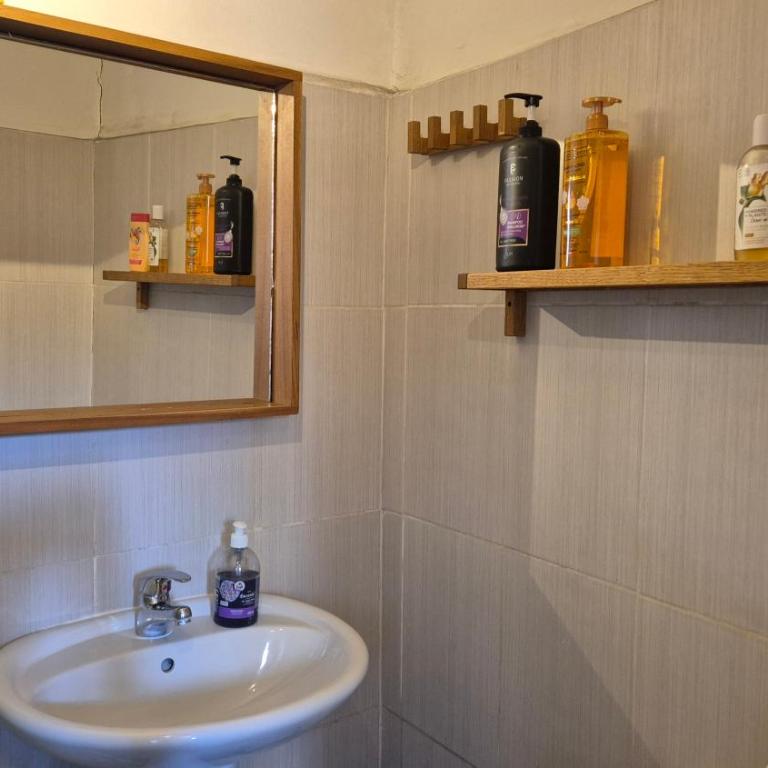 Plein coeur du Panier avec terrasse 2 à 4 personnes arrivée avant 19h - Appartement 1 Chambre - 16