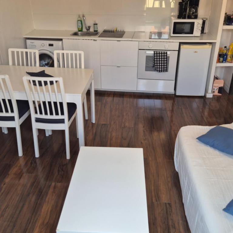 Plein coeur du Panier avec terrasse 2 à 4 personnes arrivée avant 19h - Appartement 1 Chambre - 7