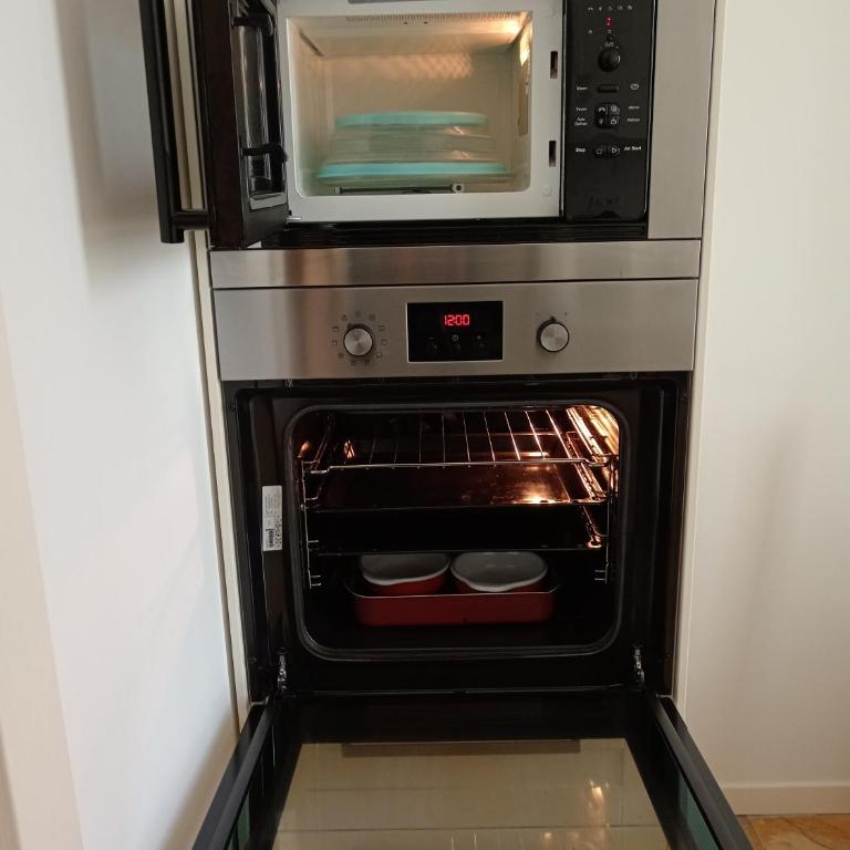 Family Haven a roomy and cosy suite just 200 mt from Lake Como with free parking garage! - Appartamento con 2 Camere da Letto - 27