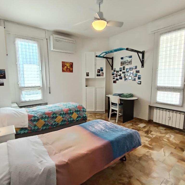 Family Haven a roomy and cosy suite just 200 mt from Lake Como with free parking garage! - Appartamento con 2 Camere da Letto - 17