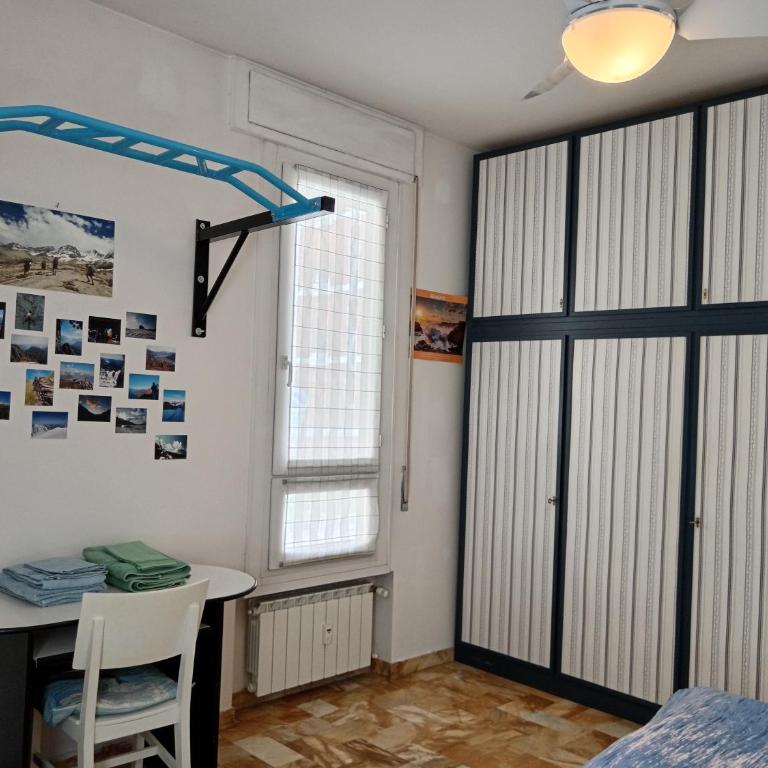 Family Haven a roomy and cosy suite just 200 mt from Lake Como with free parking garage! - Appartamento con 2 Camere da Letto - 18