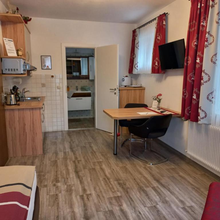 Appartementhaus Theresia - Studio-Apartment mit Balkon - 14