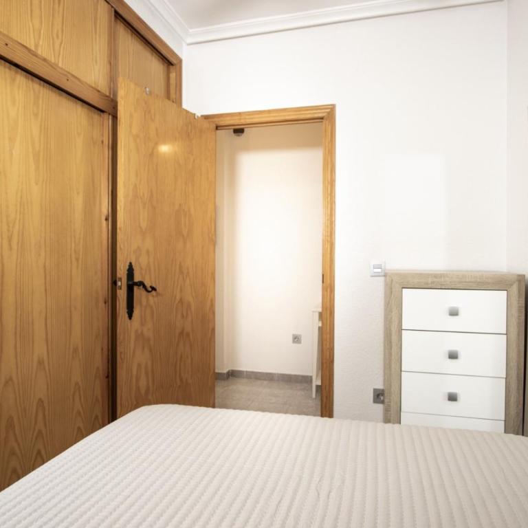 Los Gases ID129 - Three-Bedroom Apartment with Balcony - 15