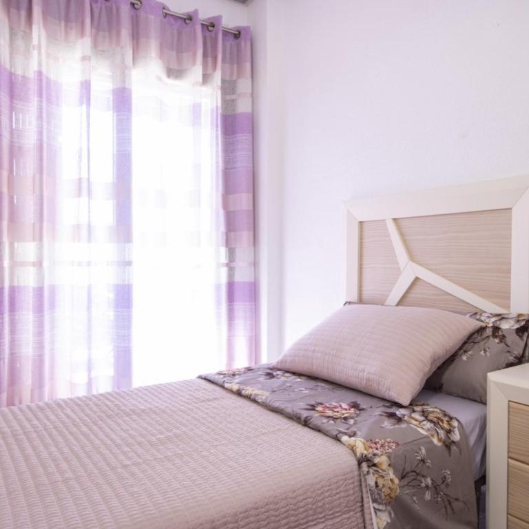 Los Gases ID129 - Three-Bedroom Apartment with Balcony - 20