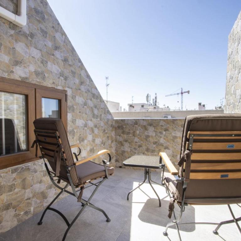 Los Gases ID129 - Three-Bedroom Apartment with Balcony - 29