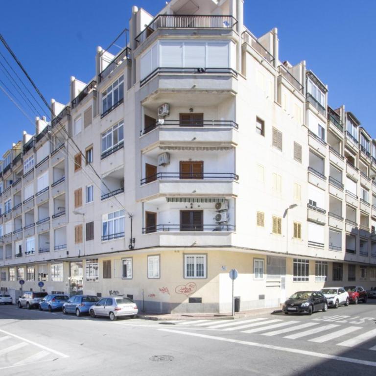 Los Gases ID129 - Three-Bedroom Apartment with Balcony - 35