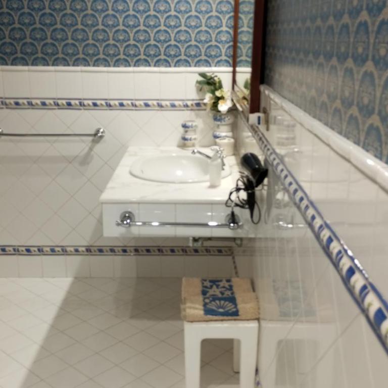 Fardella 75 - Double Room with Shared Bathroom - 2