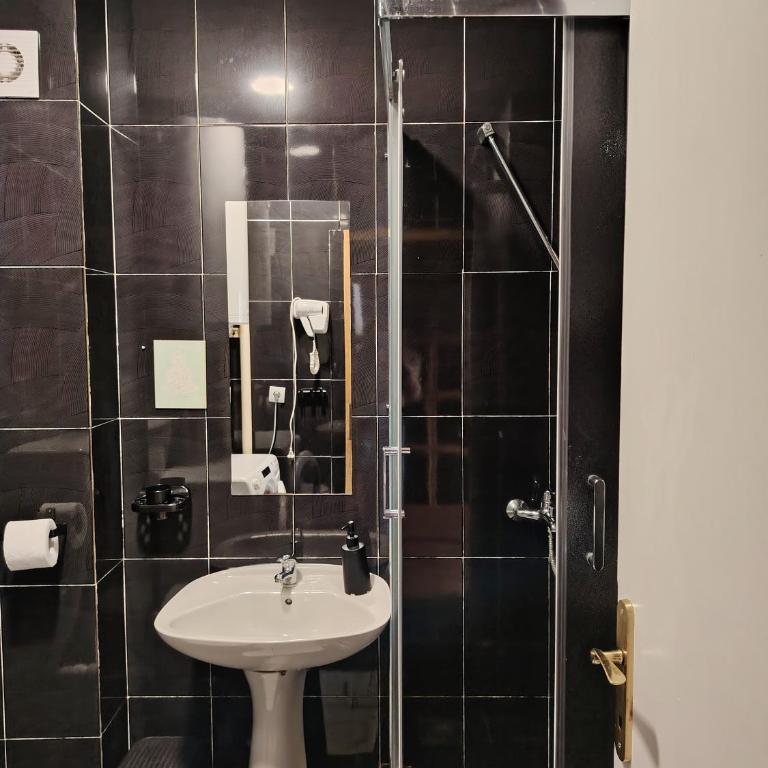 Green land house - Osnovna Trokrevetna Soba - 7