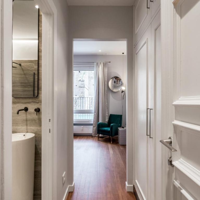 The Best Rent - Prestigious multi-bedroom apartment overlooking St. Peter’s - Superior Apartment - 16