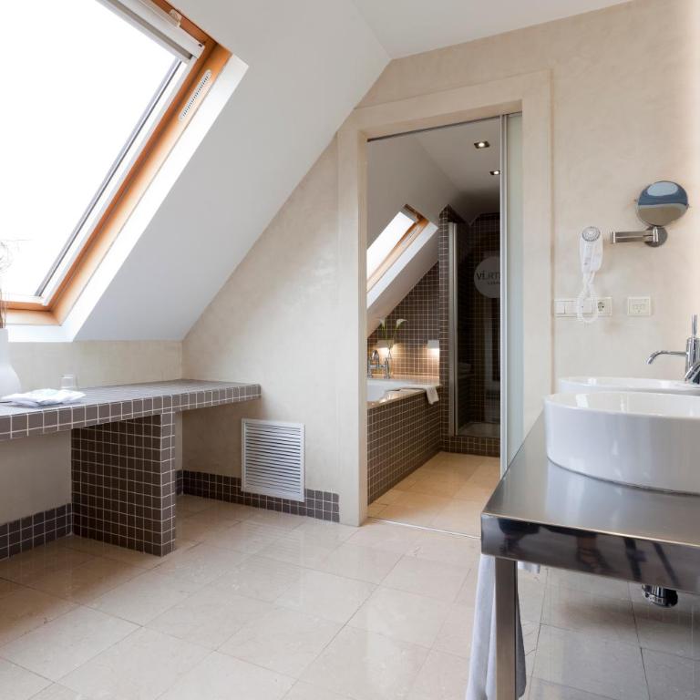 Vértice Sevilla - Suite - 3