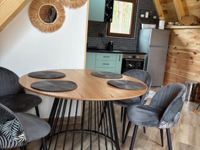 Pine Retreat - One-Bedroom House - 9