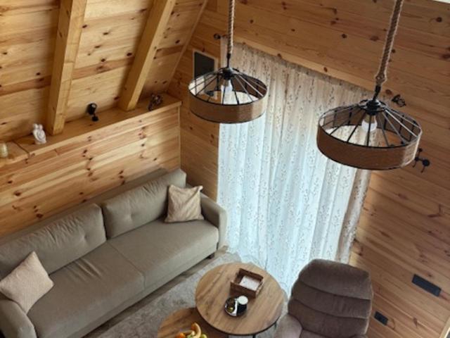 Pine Retreat - One-Bedroom House - 13