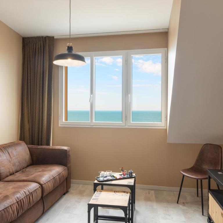 Hôtel de la Plage - Chambre panoramique en duplex avec vue sur mer - 2