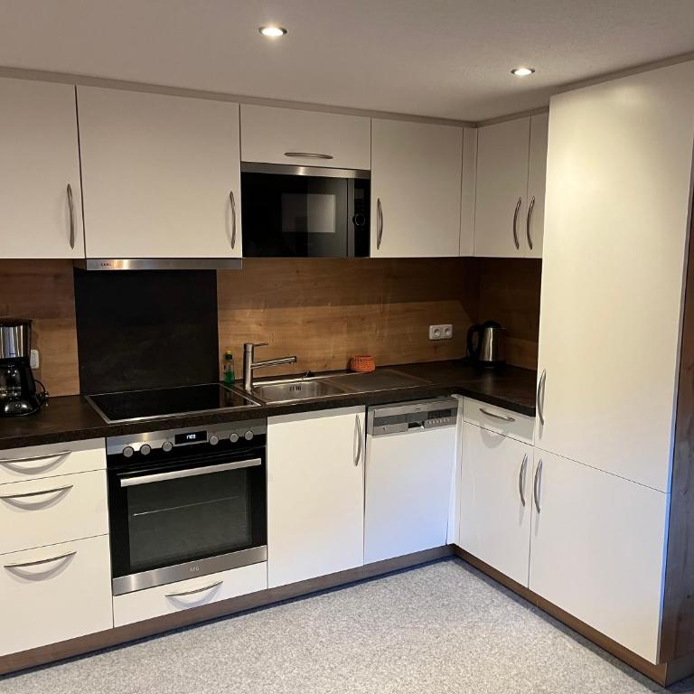 Ferienwohnung im Zentrum von Kappl Paznaun PAZN101 by FeWo-PLAN - Apartment - 4