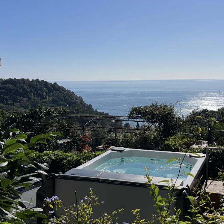 IL MARE BLU - Two-Bedroom Apartment with Jacuzzi and Sauna - 3