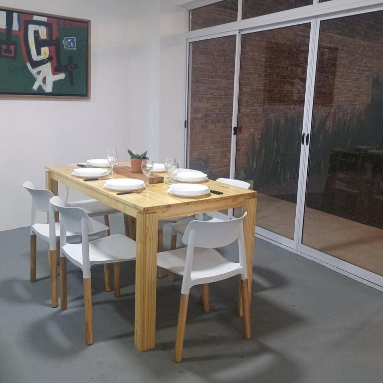 Berlín Hub, -Zona Centro-, Alojamiento con Pileta - Casa con 1 dormitorio - 11