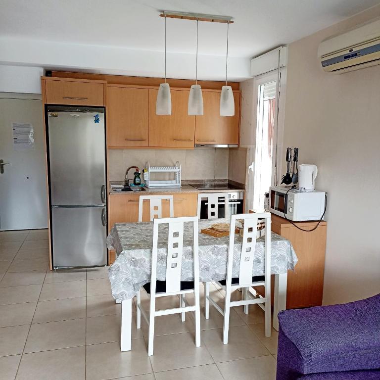 Adosado con bonitas vistas a la sierra de Irta - Casa de 2 dormitorios - 9