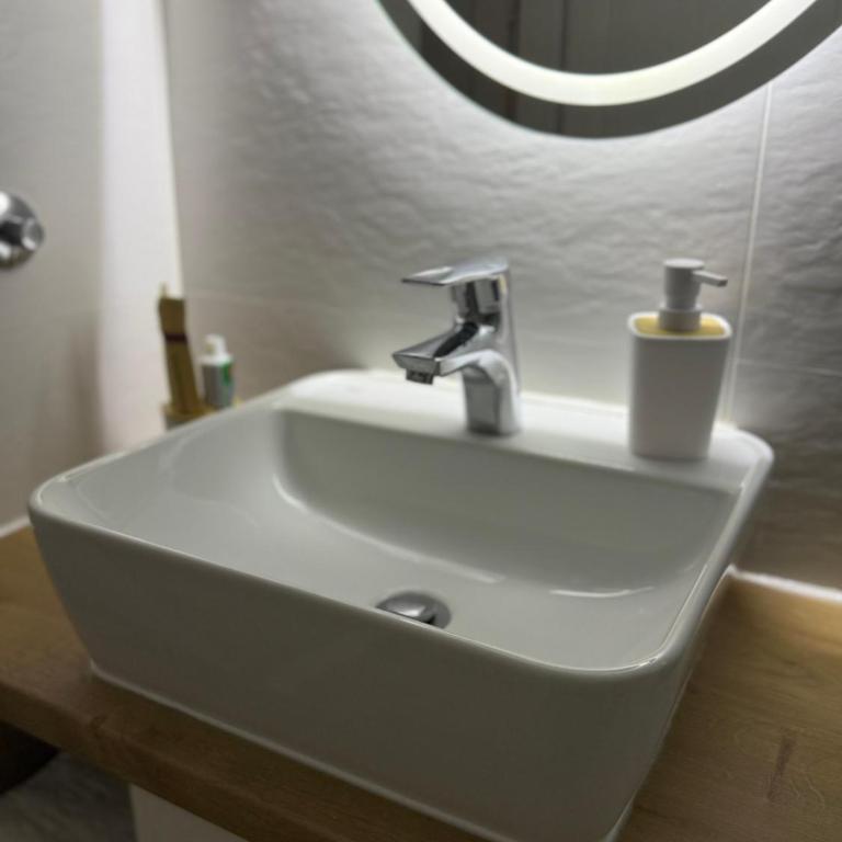IN apartman - Two-Bedroom Apartment - 8