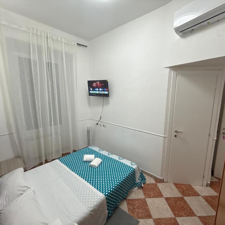 ROMA Classica - Camera Matrimoniale Budget - 1