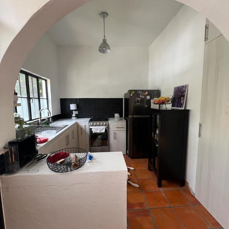 Chic 1 Bedroom Casita with Secret Garden - One-Bedroom Apartment - 6