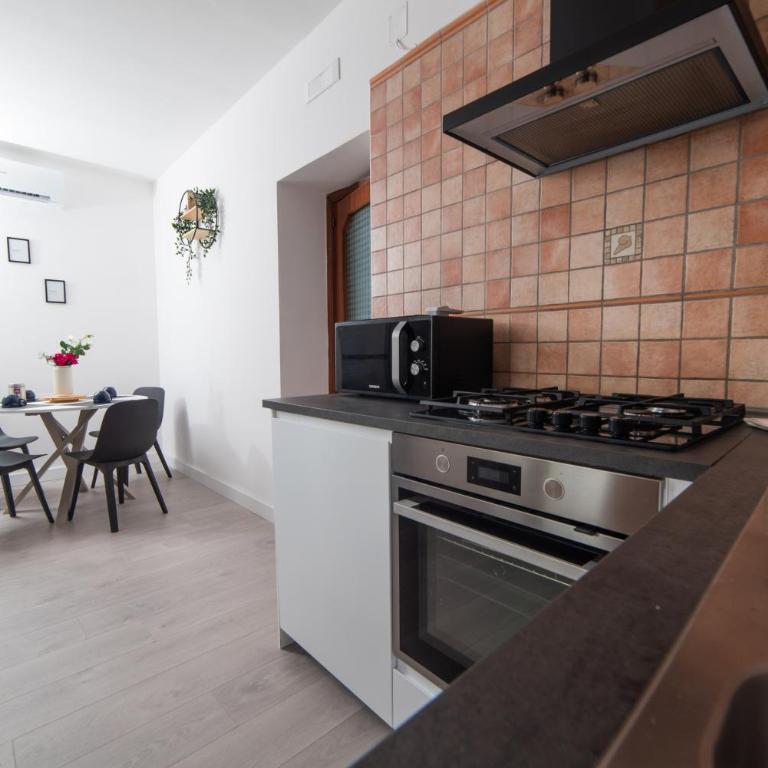 Seaview, Mountains & Relax with TWO Pools - Rifugio Dorotea - Appartamento con 2 Camere da Letto e con Vista - 4