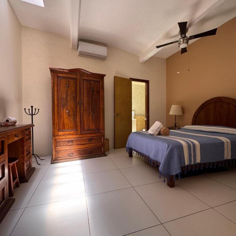 La Casa del Arbol - Habitación Doble con baño privado - 14