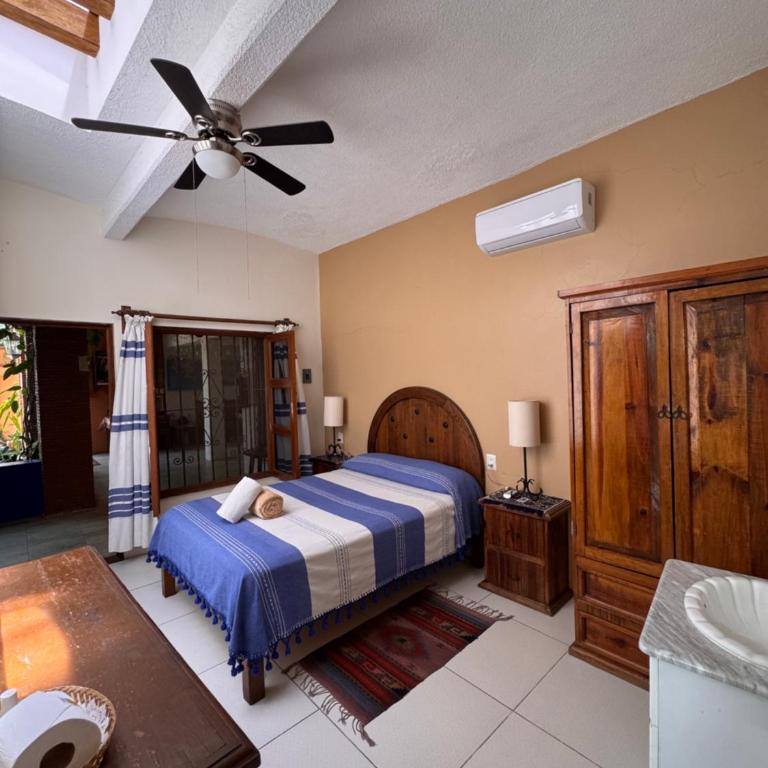 La Casa del Arbol - Habitación Doble con baño privado - 12