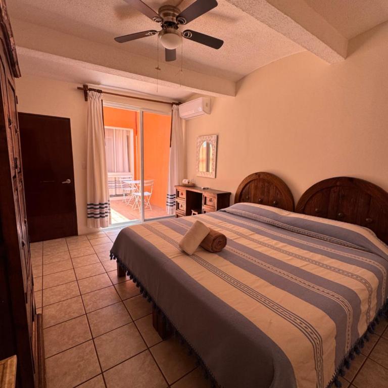 La Casa del Arbol - Habitación Doble con baño privado - 14
