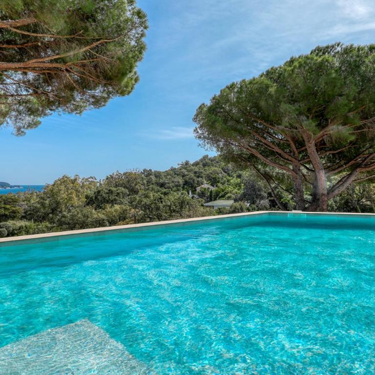 Villa climatisée au Lavandou avec vue mer avec piscine chauffée - Deluxe Villa - 9
