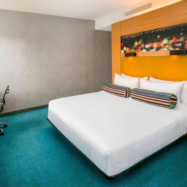 Aloft Bogotá Airport - Habitación Aloft - 1 cama extragrande - 7