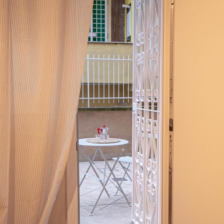Dafne Room Suites con terrazza - Camera Tripla - 12