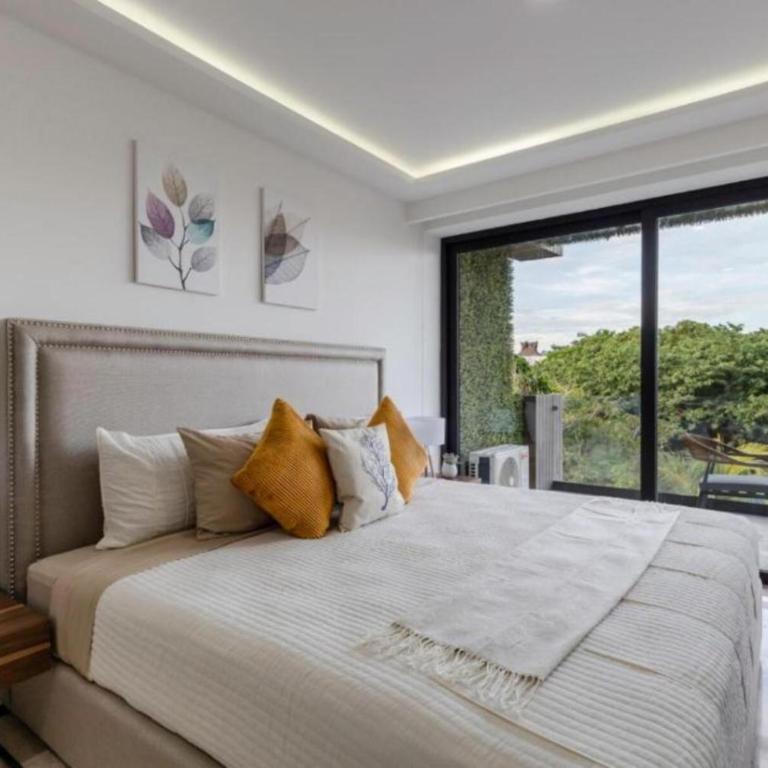 One Paralia - 1BR Balcony & Rooftop Pool - 11