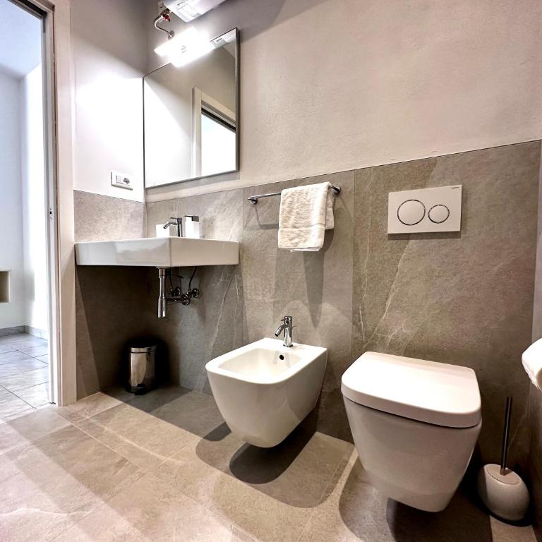 Golden sunset apartment - One-Bedroom Apartment - 16