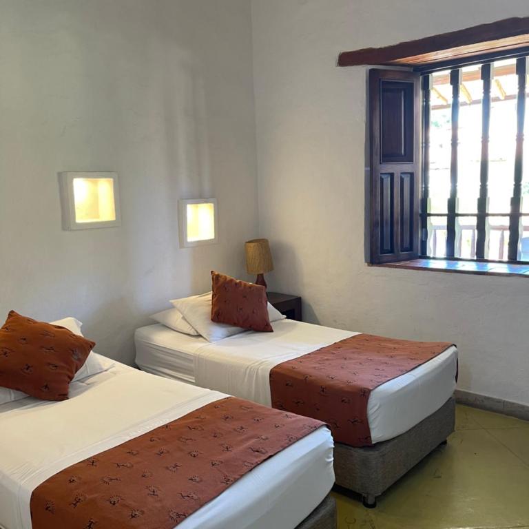Hotel Hicasua y Centro de Convenciones - Habitación Doble Estándar - 2