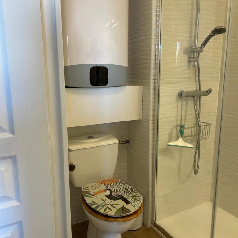 FREJUS PLAGE, 30 mètres de la plage, tout à pieds ! - Studio - 8
