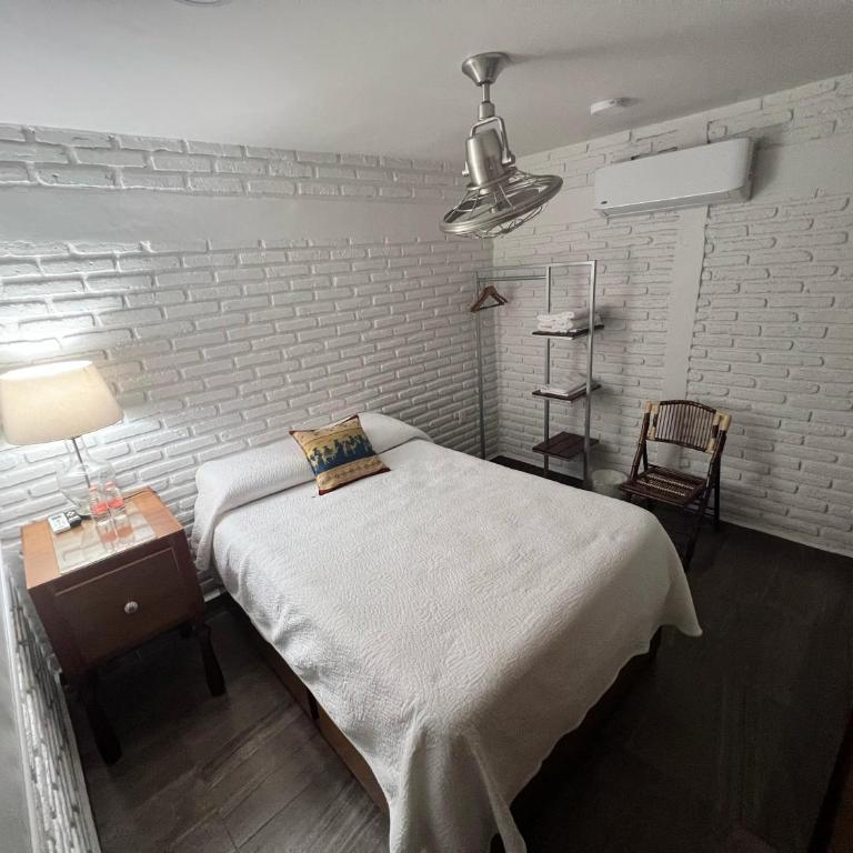 Hosteleria Casa Margarita - Deluxe Double Room - 2