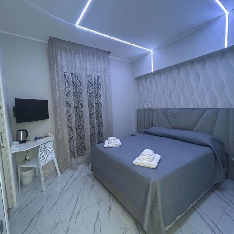 bebsantaniellohouse1 - Double Room with Balcony - 4