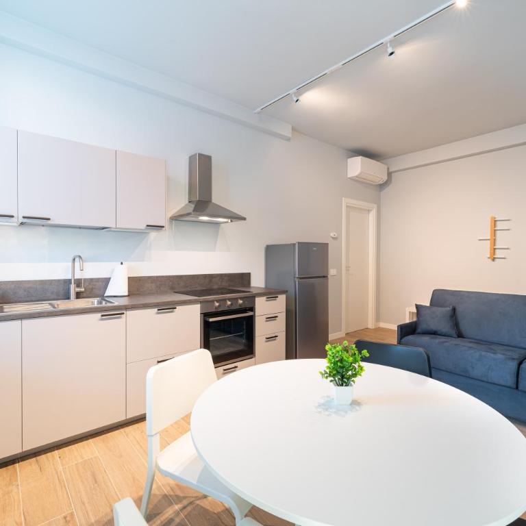 Sona's Home - One-Bedroom Apartment - 8