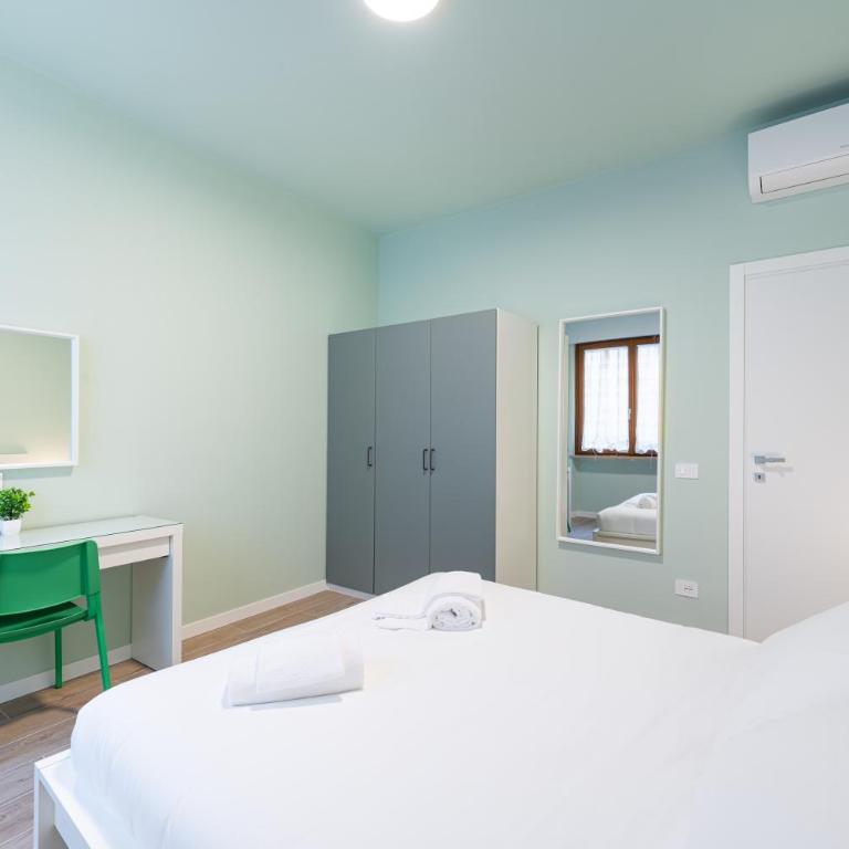 Sona's Home - One-Bedroom Apartment - 9
