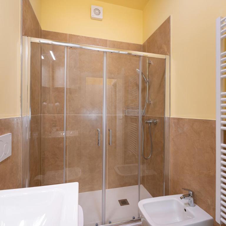 Sona's Home - One-Bedroom Apartment - 7