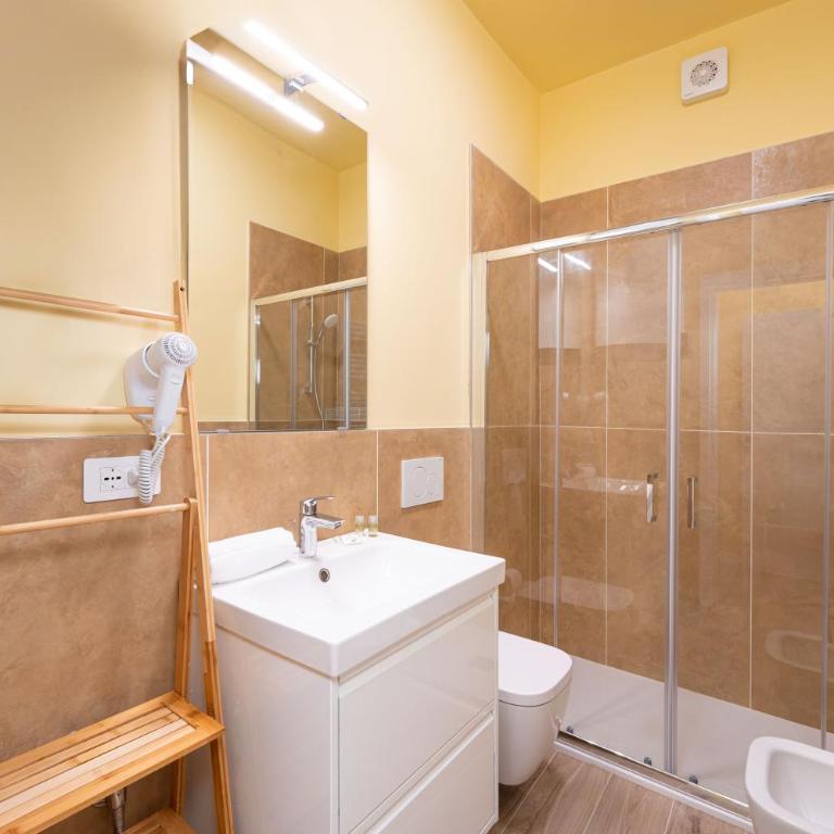 Sona's Home - One-Bedroom Apartment - 8
