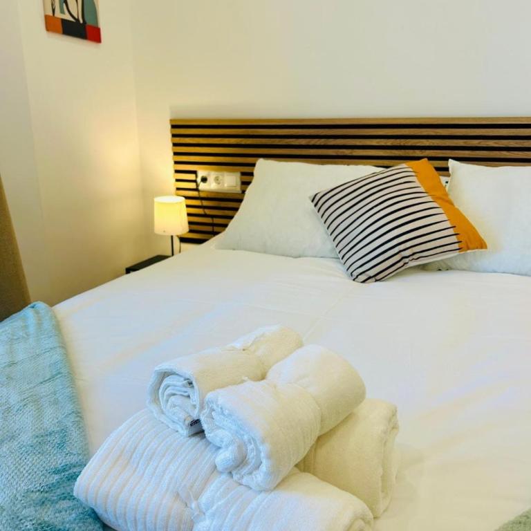 Chic central studio premiere - Studio Apartment with Balcony - 7