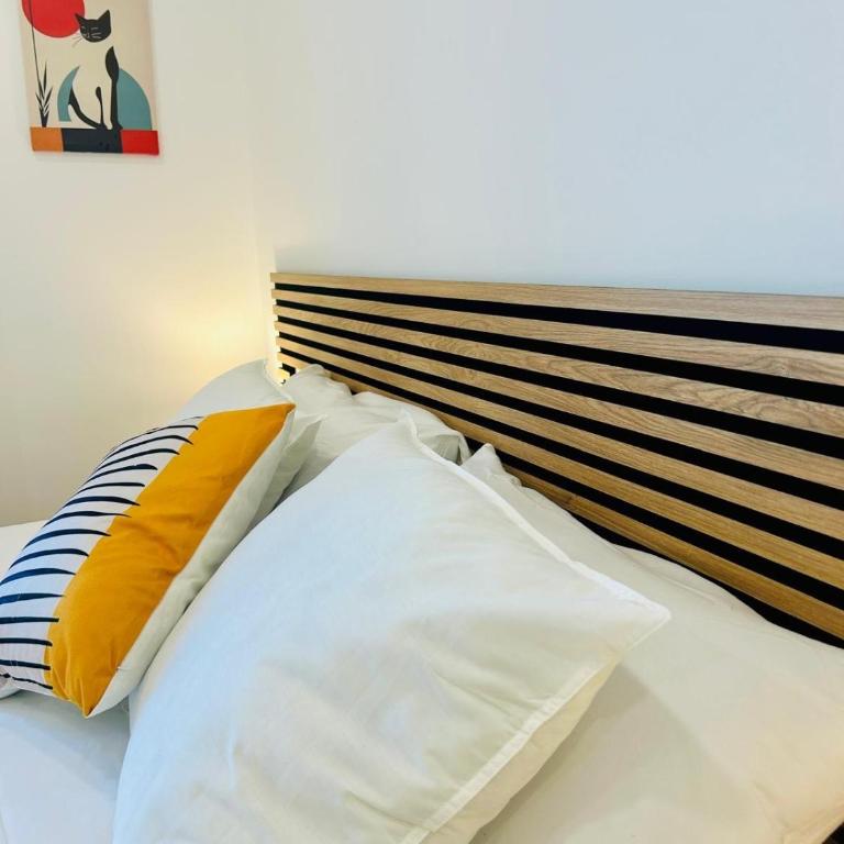 Chic central studio premiere - Studio Apartment with Balcony - 37